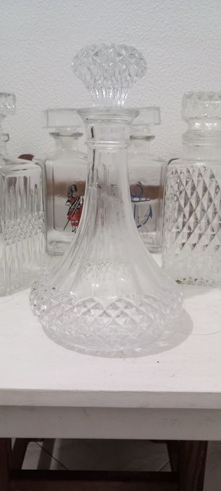 Garrafas de cristal de whisky