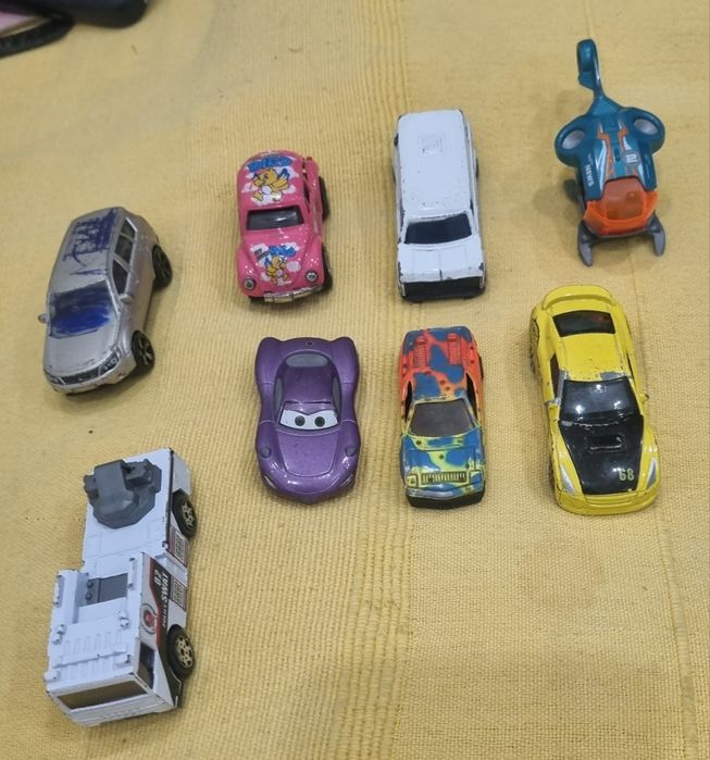 Carros em Ferro para Coleção valor cada