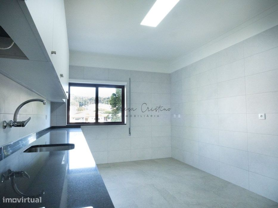Apartamento T3 para arrendamento com garagem | Arca e Ponte de Lima