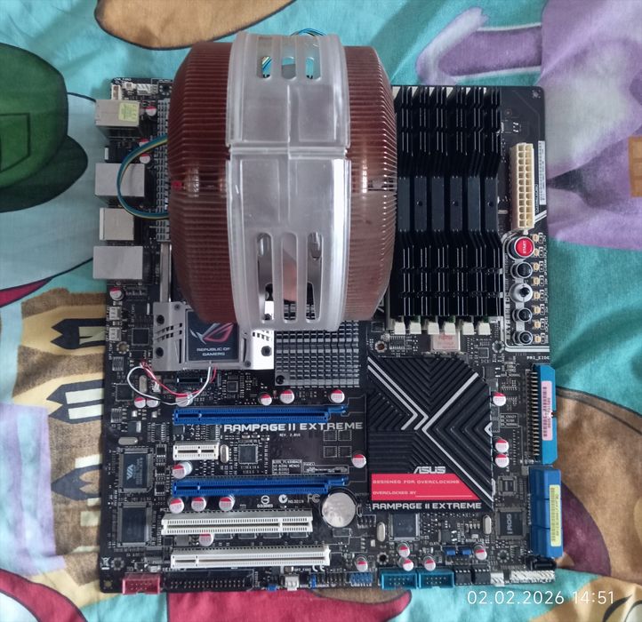 Материнская плата ASUS