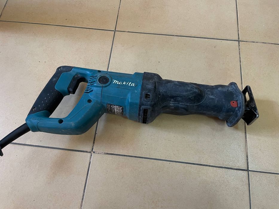 Шабельна пила Makita JR3050Т Дешево!