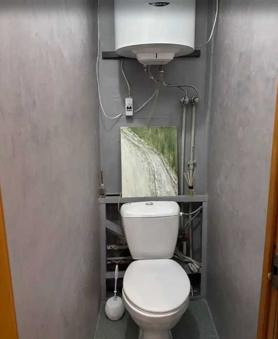 3 кім 65 м2 СЕРЕДНІЙ поверх багатоповерхівки ТОПОЛЬ (718758)