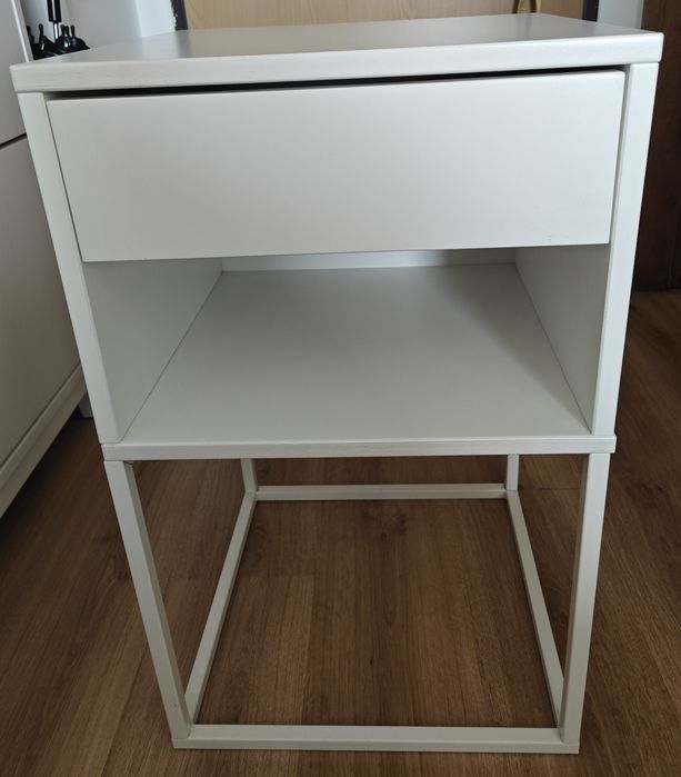 Mesa de Cabeceira VIKHAMMER