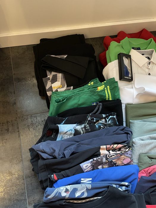 Ubrania młodzieżowe