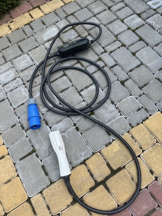 Зарядний пристрій для електромобілів GBT-