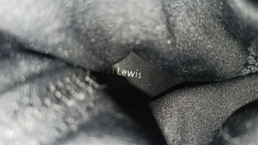 Kozaczki materiałowe czarne John Lewis szpilka wysoki obcas