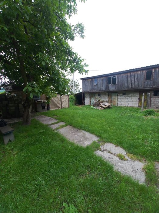 Продається будинок з землею Пухівка