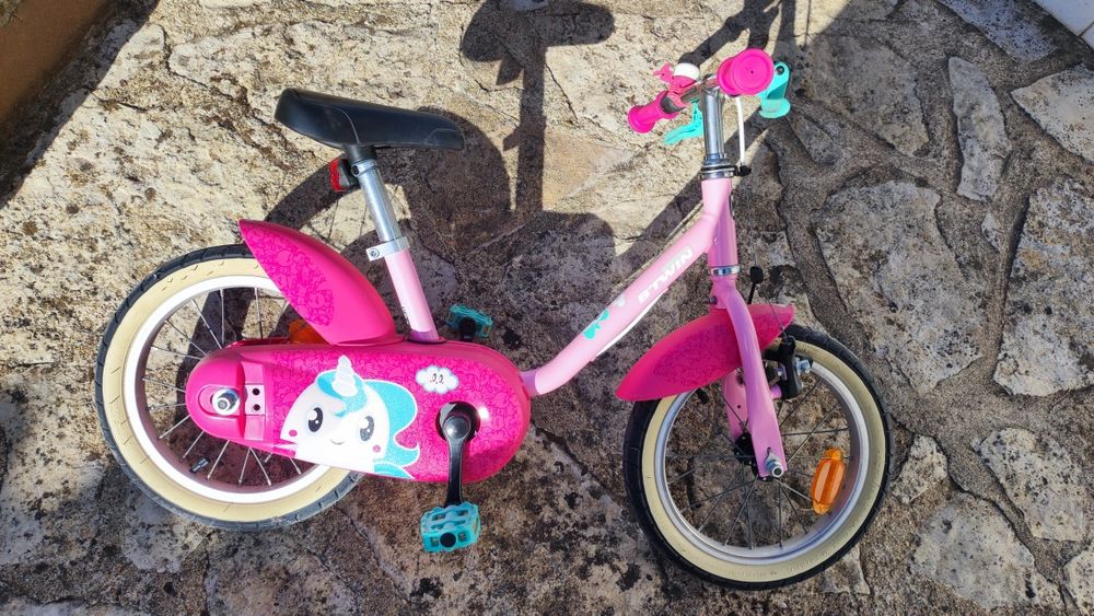 Bicicleta infantil rosa – unicórnio  Muito bom estado | Oportunidade!