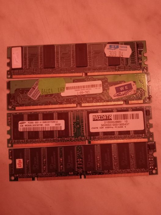 Sprzedam pamięci ram do starego PC