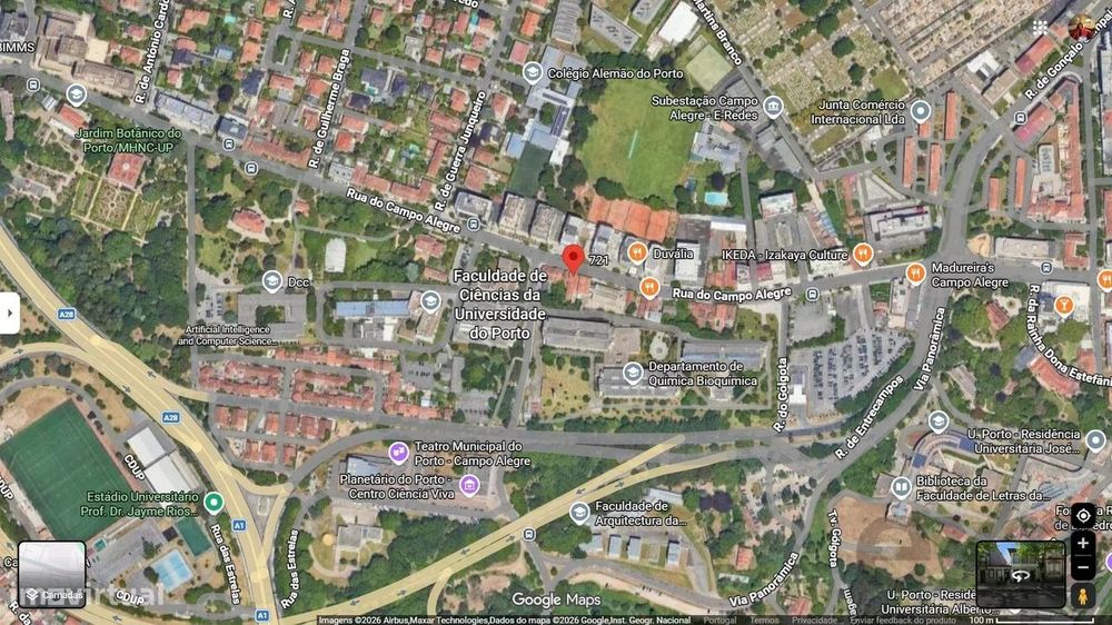 Moradia com 11 divisões à venda no Porto