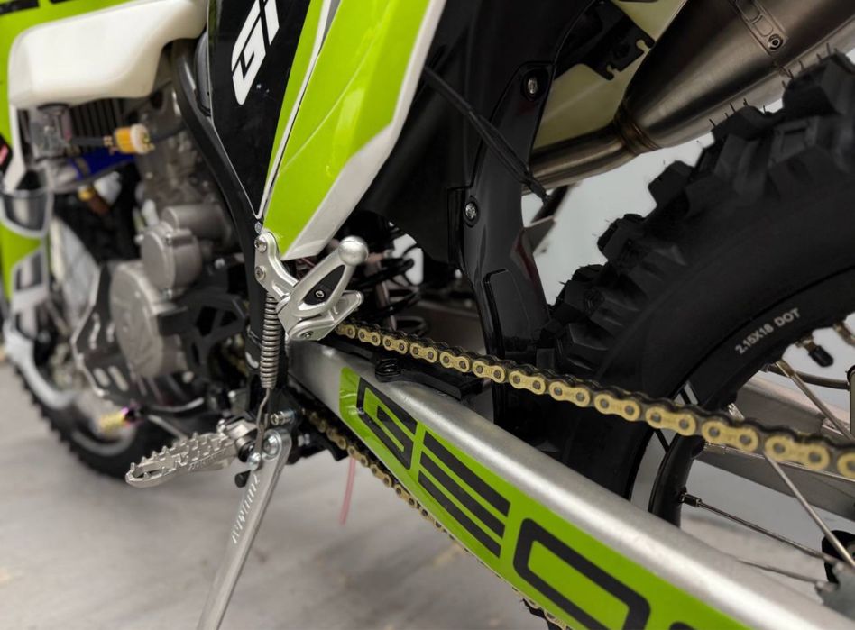Geon Dakar GNC 300 YGS enduro