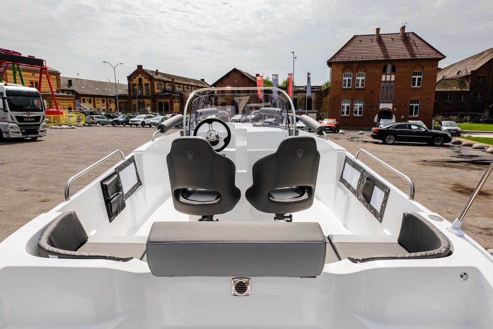 Łódź Trident 630 Open