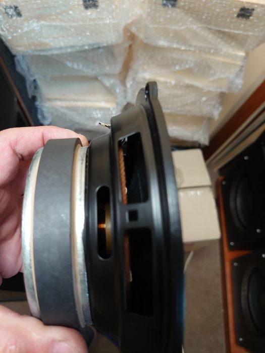 Автомобильные мидбасовые  динамики 16см. Harman Cardon. USA.