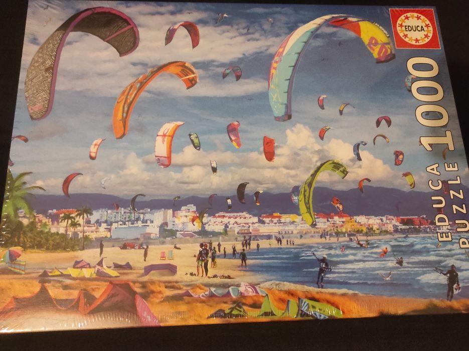 Selling a set of toys