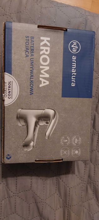 Umywalka Cersanit 55cm z baterią KFA Armatura