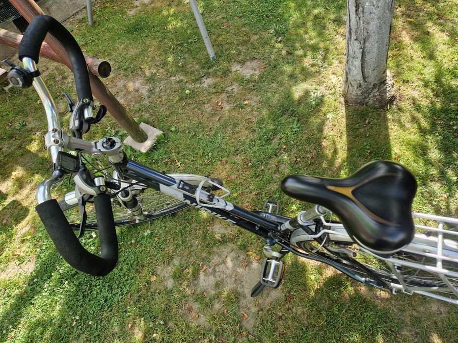 Rower trekingowy unibike expedition kola 28 rama 17