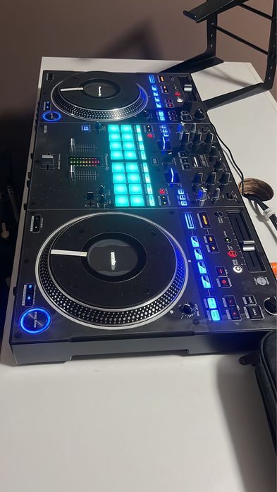 Pioneer REV 7 “ Usado”