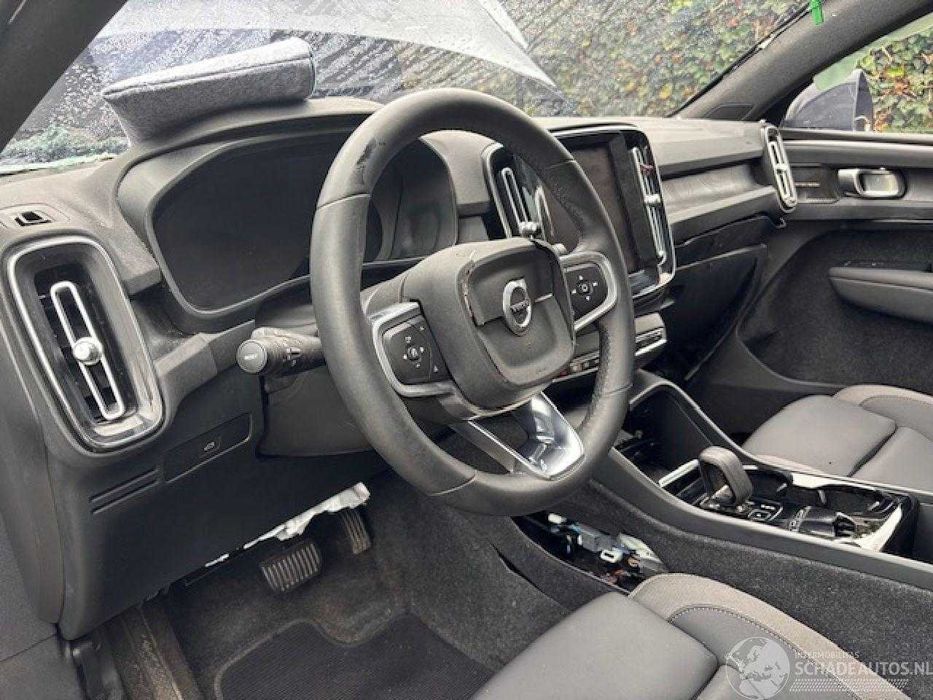 Розборка Volvo C40