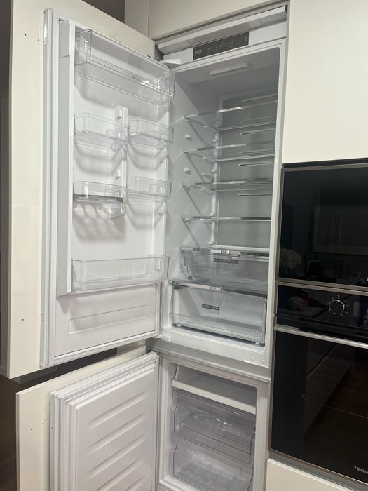 Frigorífico Combinado Encastrável Whirlpool WHC20 T352 No Frost