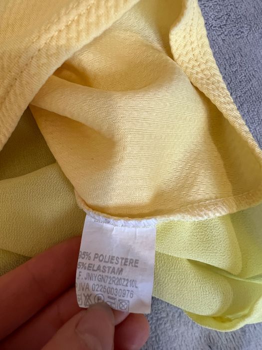 Bluzka / koszulka żółta maślana z półprzezroczystym tyłem