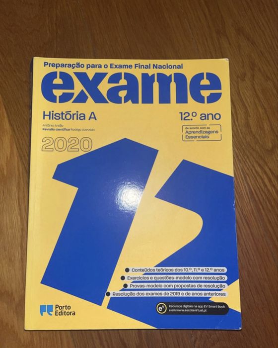 Livro de preparação para o exame nacional de História A com exames resolvidos