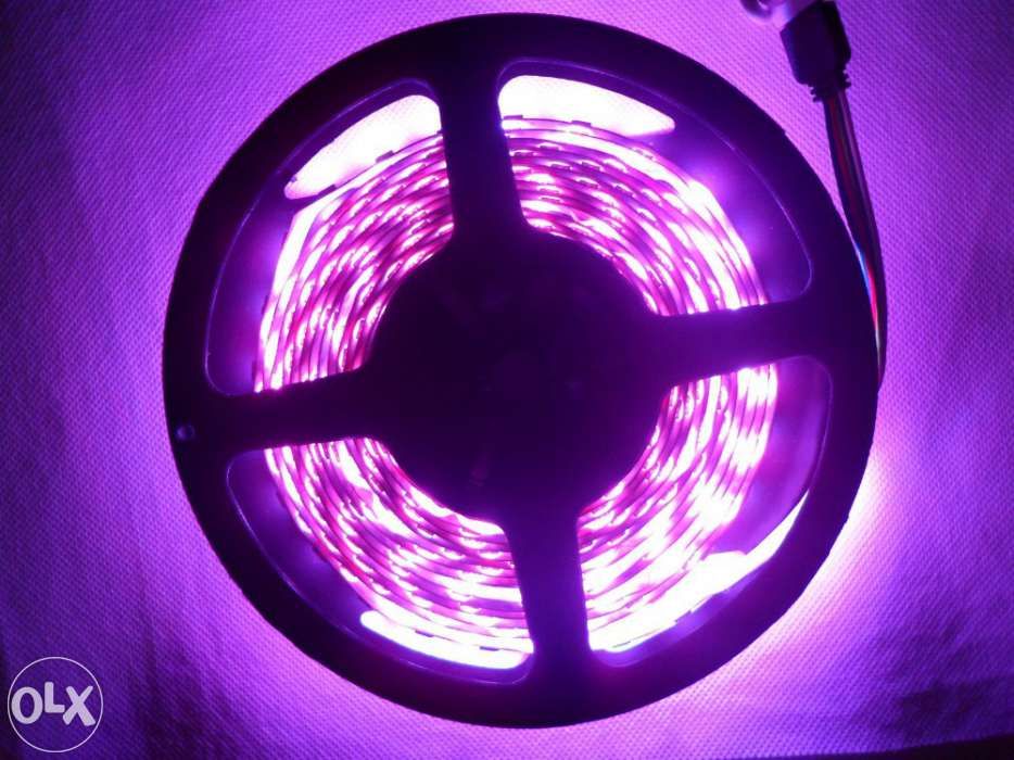 Fita LED 5m + comando c/ 44 opções de controle