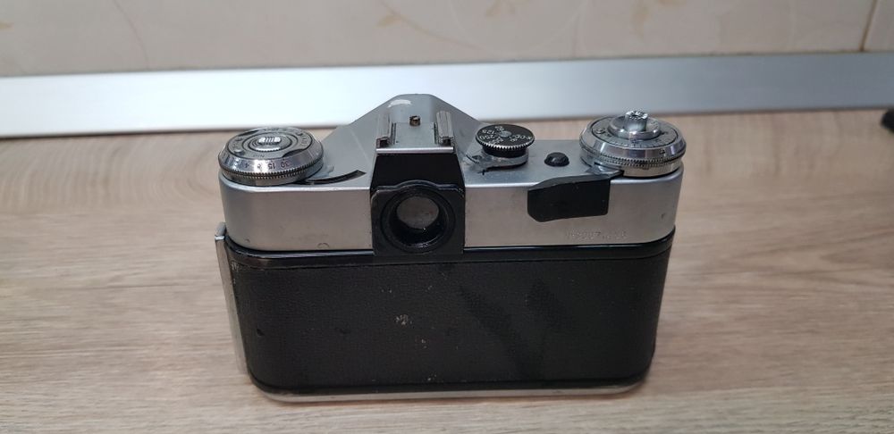 Фотоаппарат Zenit-e, Зенит