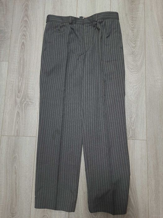 Піджаки, брюки, костюми в ідеальному стані