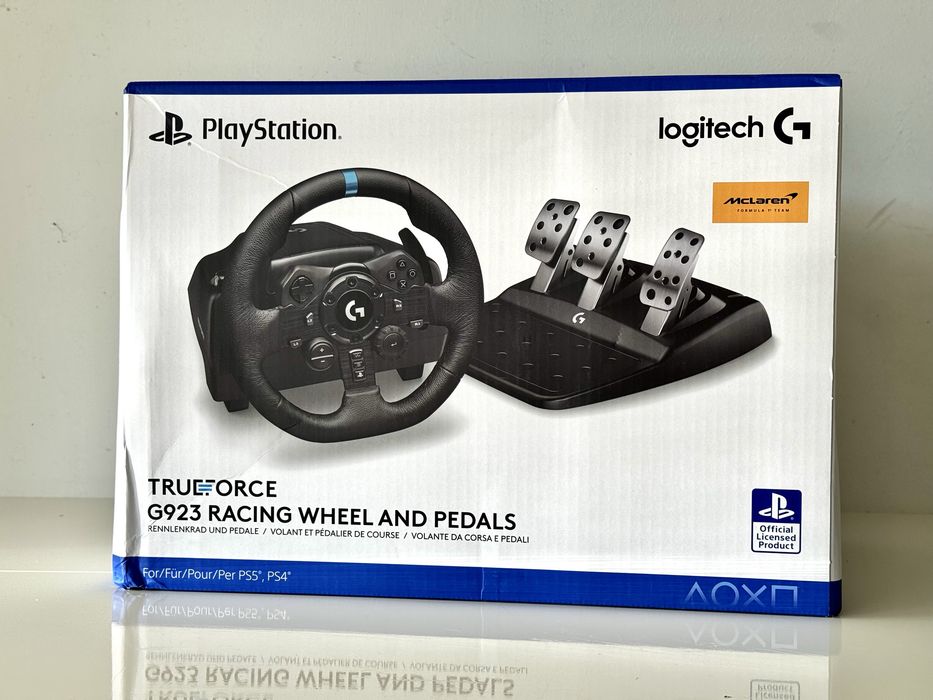 Ігрове кермо Logitech G923 TrueForce 941-000150 з педалями для PS5 / PS4 / PC