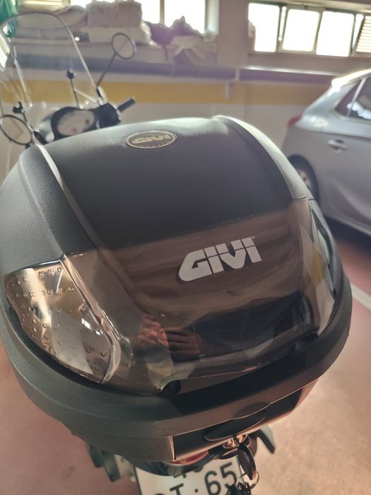 Mala Givi + suporte