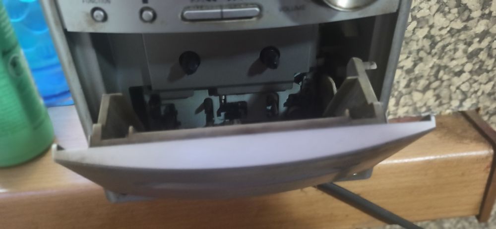 Zestaw Mała wieża stero SONY plus kolumny drewnianne PRL