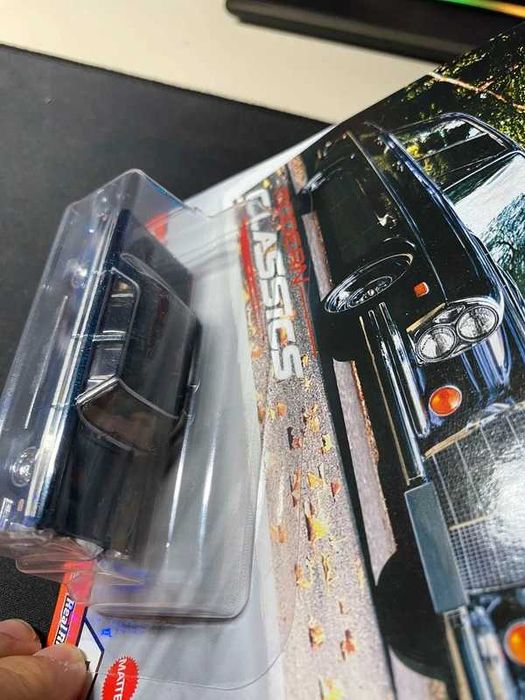 Hot wheels premium '72 Mercedes-Benz 280 Sel 4.5