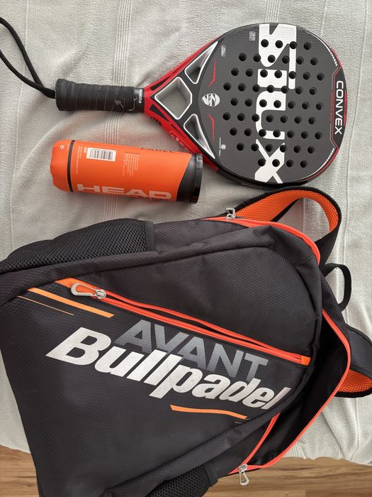 Raquete Padel Siux Carbon Convex com mochila e tubo de bolas
