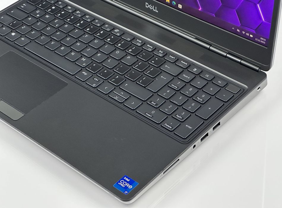 Laptop DELL Precision 7560 | i7-11850H / FHD / RTX A2000 / gwarancja