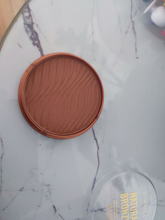 Bronzer  Natural Rimmel
