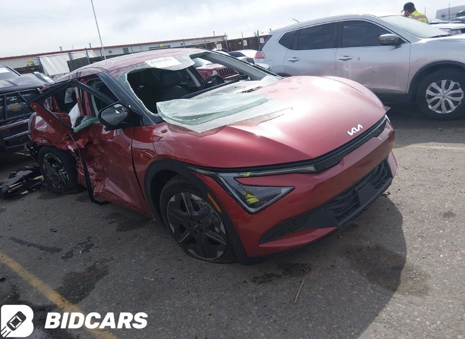 Розбірка kia ev6 2025 розбірка кіа ев6 2025 запчамтини кіа ев6 двері капот фари бампер