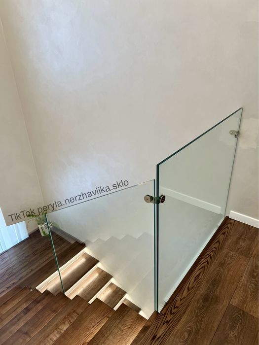 Скляні перила/скляні балкони/скло на тераси/скляні сходи/виробі з скла