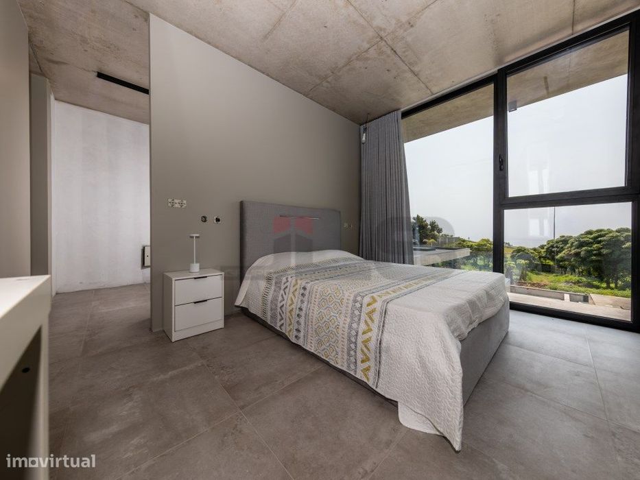Refúgio Exclusivo com Vista Mar em São Roque, São Miguel