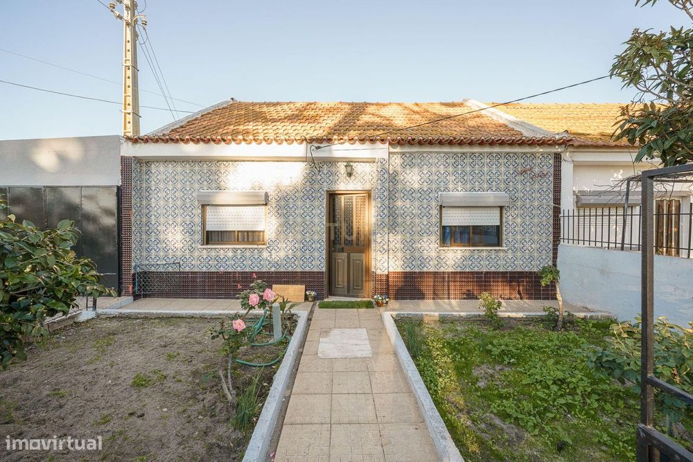 Moradia Térrea T3 com Excelente Localização no Faralhão