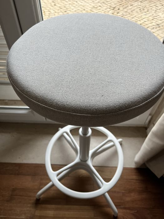 IKEA LIDKULLEN banco apoio em pé/sentado Gunnared bege