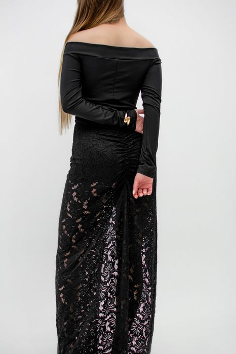 Мереживний комплект з комбінезоном та мереживною спідницею