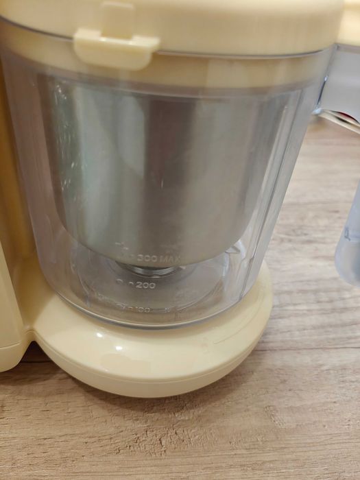 Urządzenie do przygotowywania jedzenia dla dzieci Chefhandy