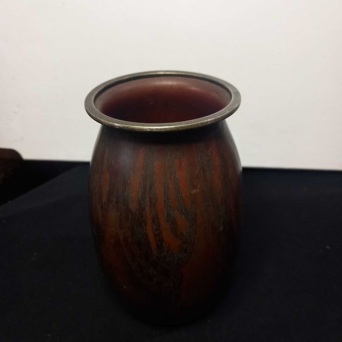 Jarra em cobre e latão