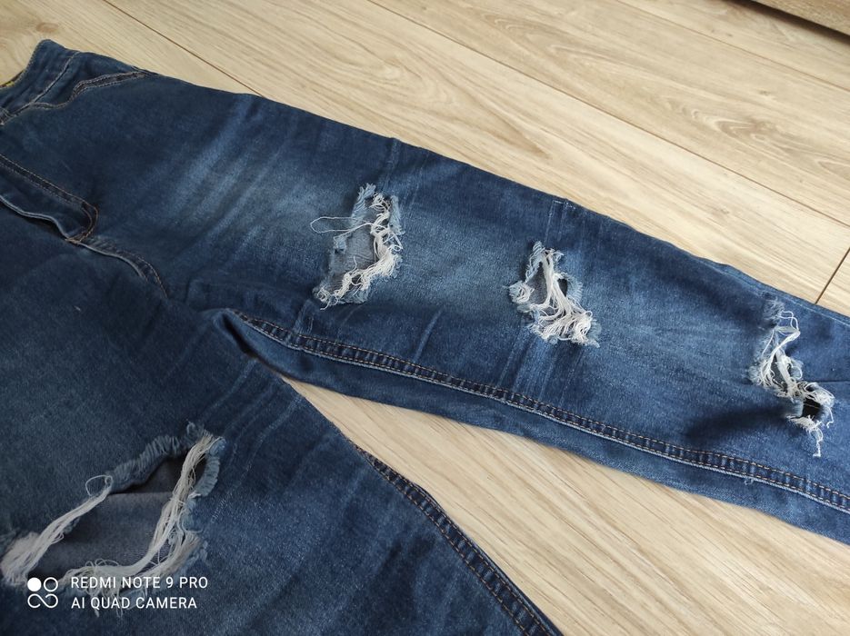 Jeansy damskie Missguided