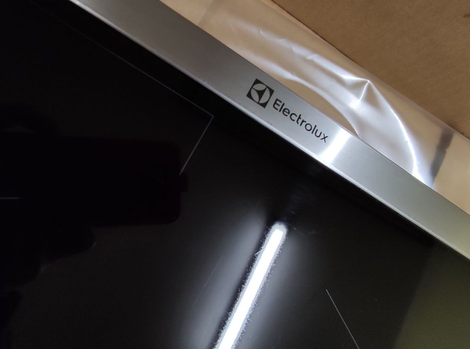 Szkło szyba ceramiczna płyty indukcyjnej Elektrolux EIV6340X