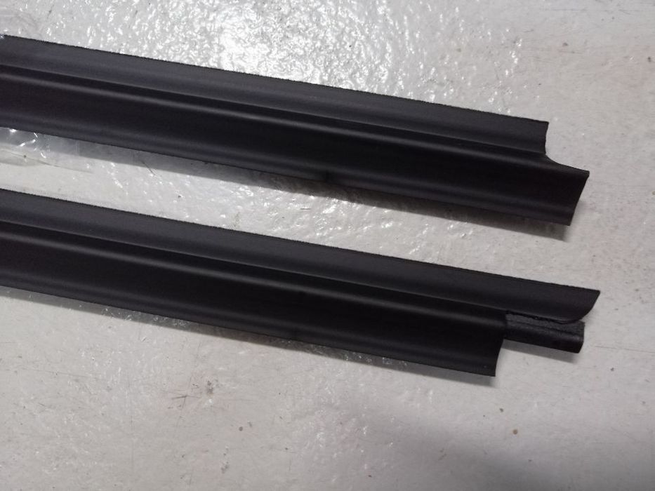 Raspadores de vidro porta Nissan Pickup D21 NOVOS