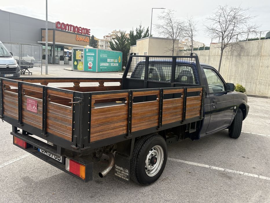 Mitsubishi L200 poucos kilometros
