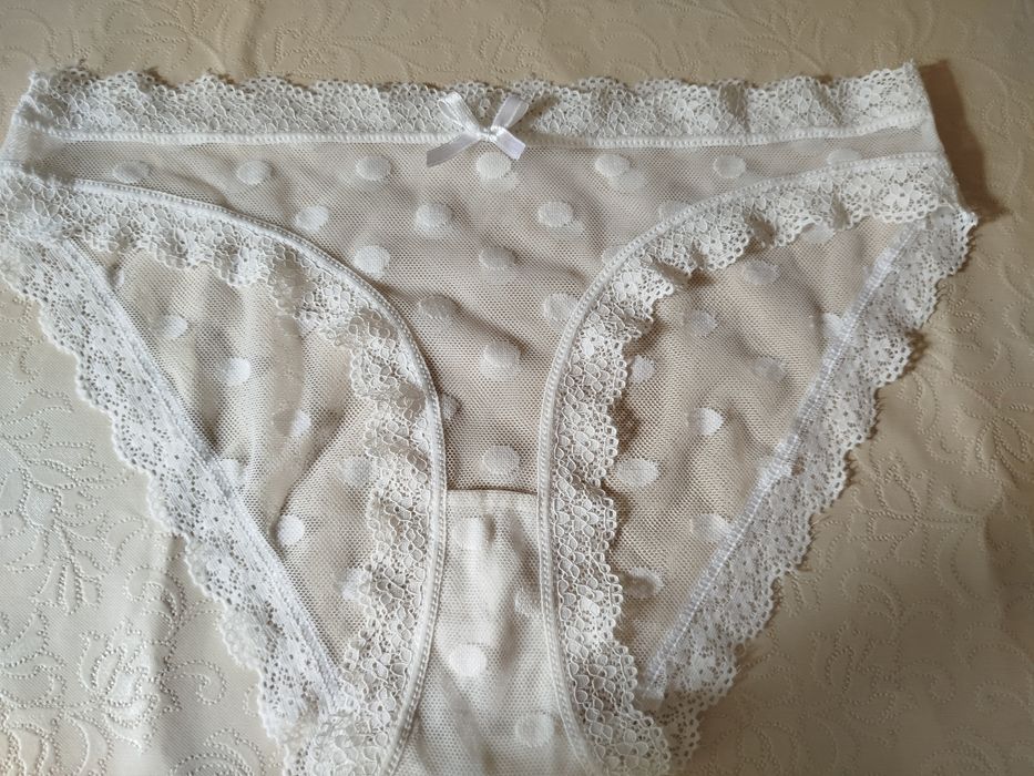38  Figi damskie koronka