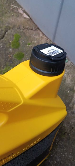 Моторна олива Kroon Oil Emperol 10W-40, та фільтр масла Mahle Ланос