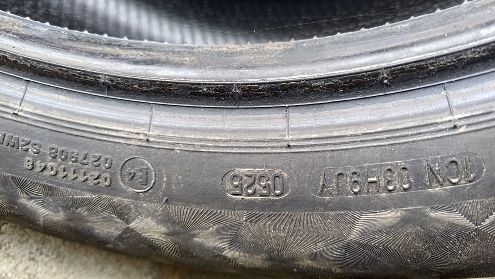 Komplet opon Continental 215/55 r 18 2025r jak nowe